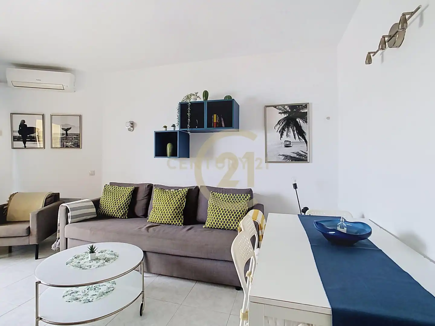 Sala d'estar de Apartament en venda en Benalmádena amb Aire condicionat