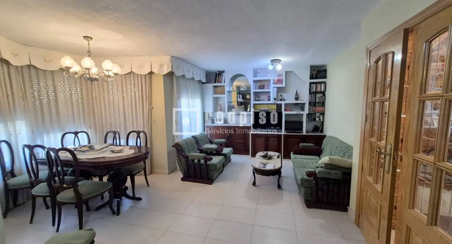 Living room of Houses for sale in Getafe  with Air Conditioner, Heating and Parquet flooring