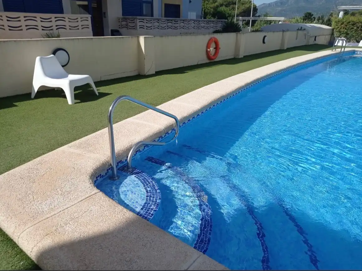 Piscina de Apartament en venda en Xeraco amb Terrassa i Balcó