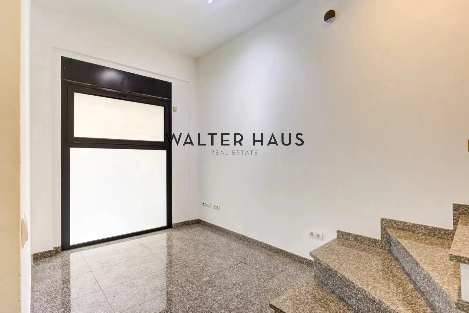 Houses for sale in Barcelona  with Air Conditioner, Heating and Terrace