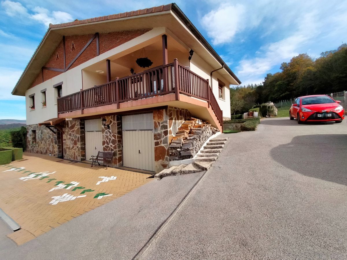 Exterior view of House or chalet for sale in Zuia  with Private garden, Terrace and Storage room