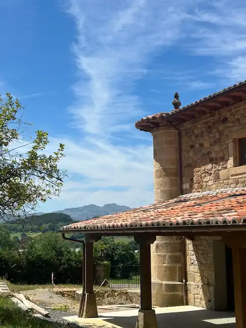 Vista exterior de Casa o chalet en venta en Ribamontán al Monte con Aire acondicionado, Calefacción y Jardín privado