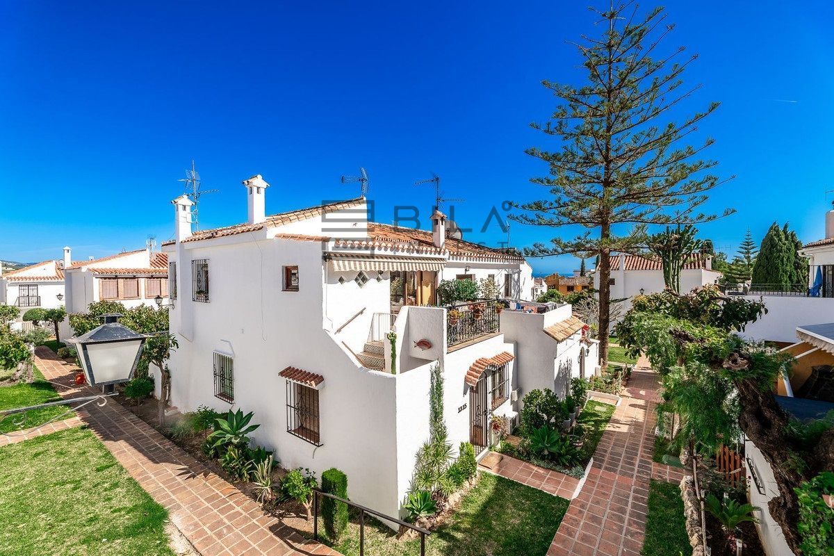Single-family semi-detached for sale in Valdeolletas - Las Cancelas - Xarblanca