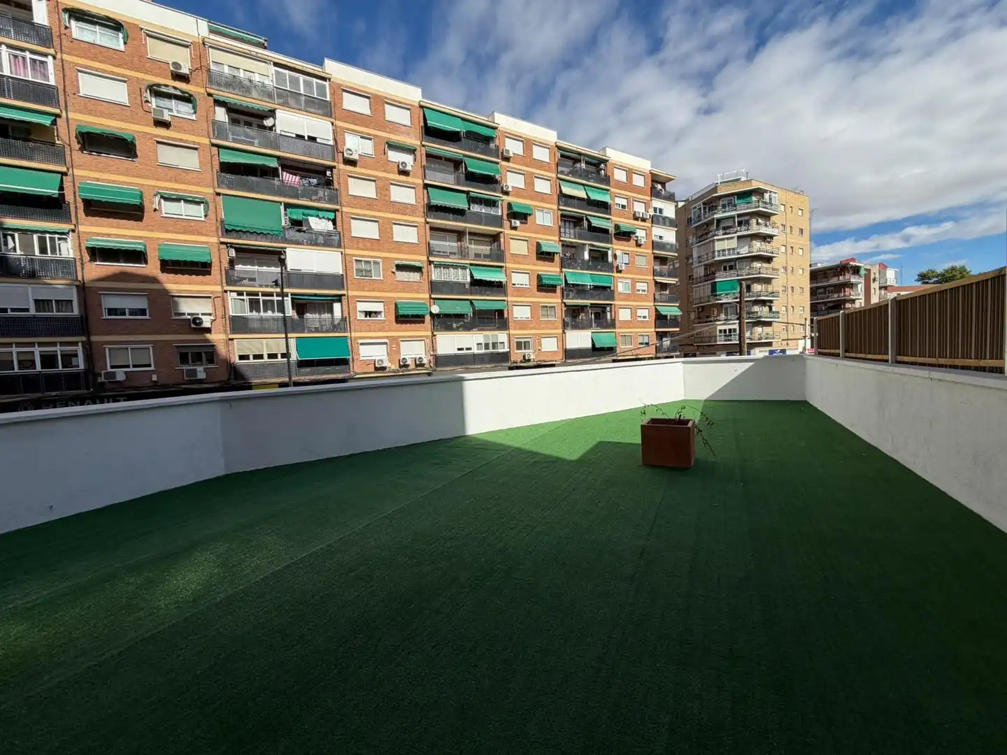 Maisonette zum Verkauf in Estación - Parque O'Donnell