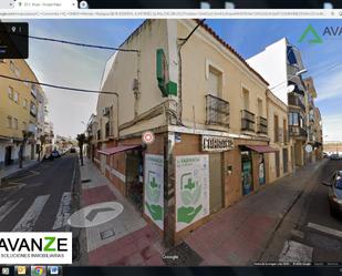 Vista exterior de Casa o xalet en venda en Mérida amb Aire condicionat, Terrassa i Balcó