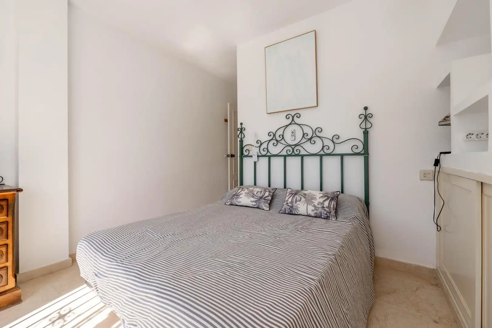 Schlafzimmer von Haus oder Chalet zum Verkauf in Almuñécar mit Privatgarten, Terrasse und Balkon