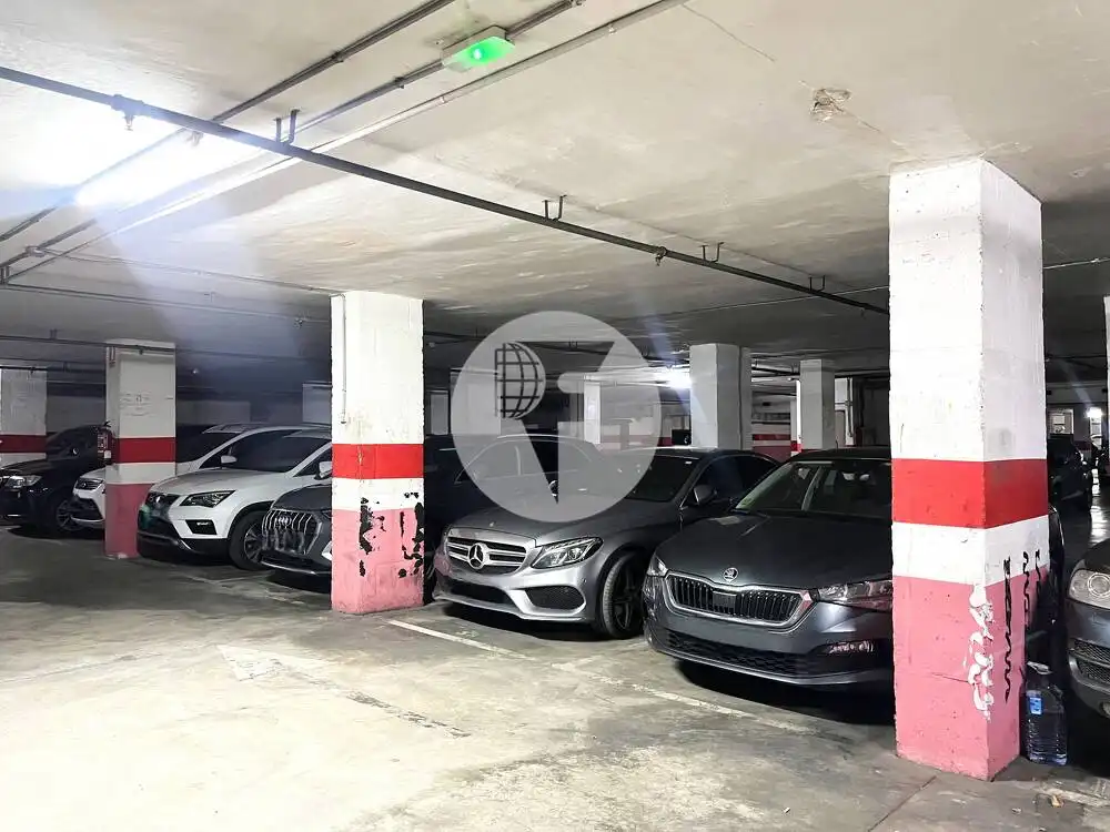 Parking for sale in Centre