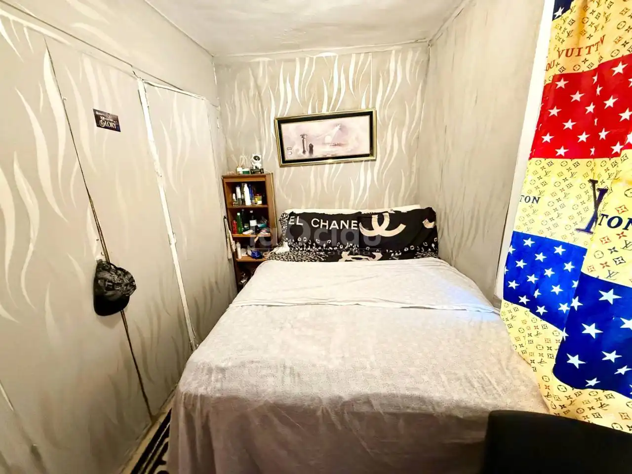 Bedroom of Flat for sale in Vic