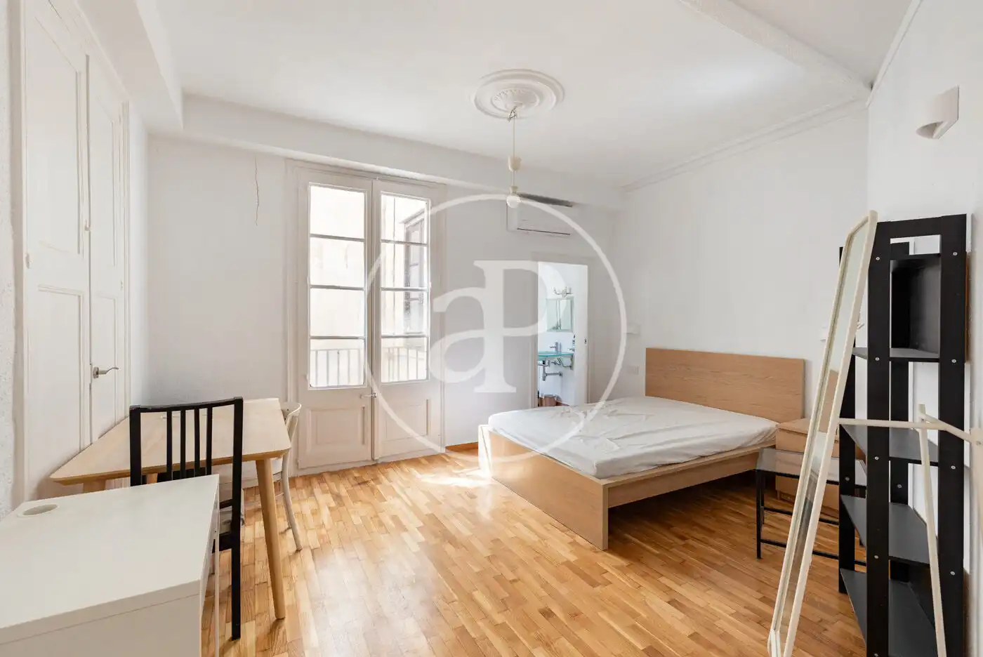Schlafzimmer von Wohnung zur Miete in Barcelona mit Klimaanlage, Heizung und Möbliert