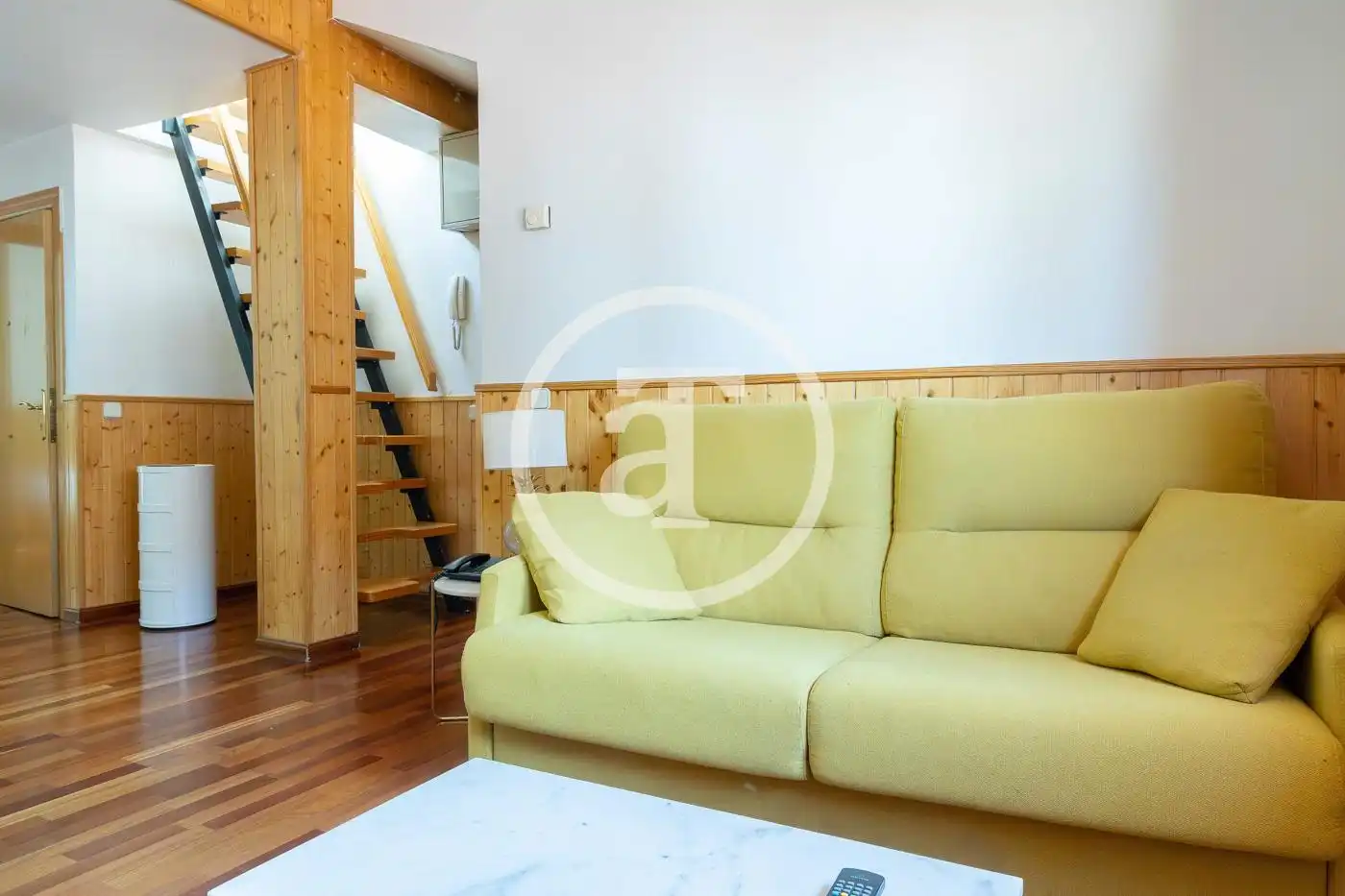 Sala de estar de Ático de alquiler en Madrid con Aire acondicionado, Calefacción y Amueblado
