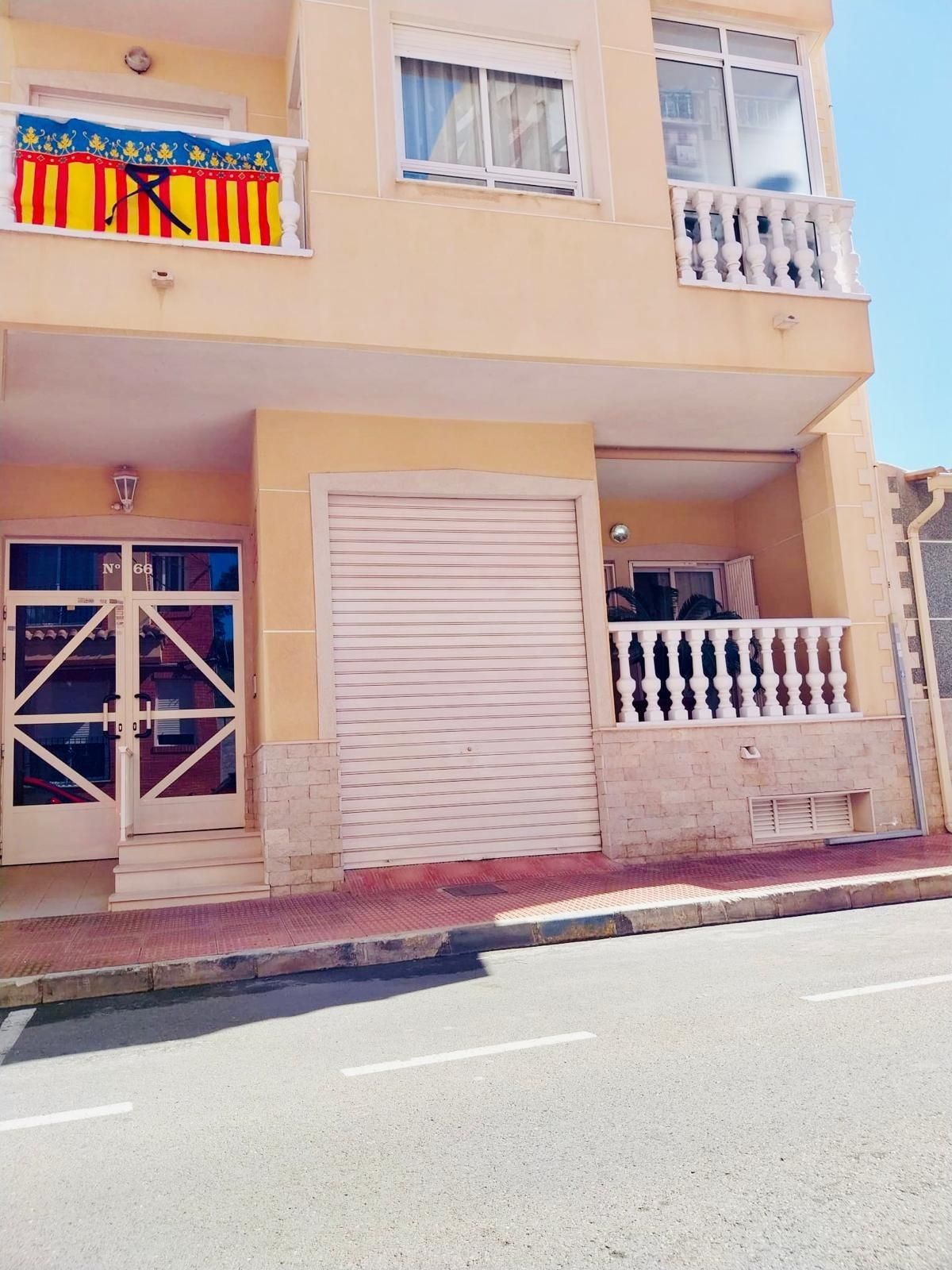 Planta baixa en venda a Pueblo