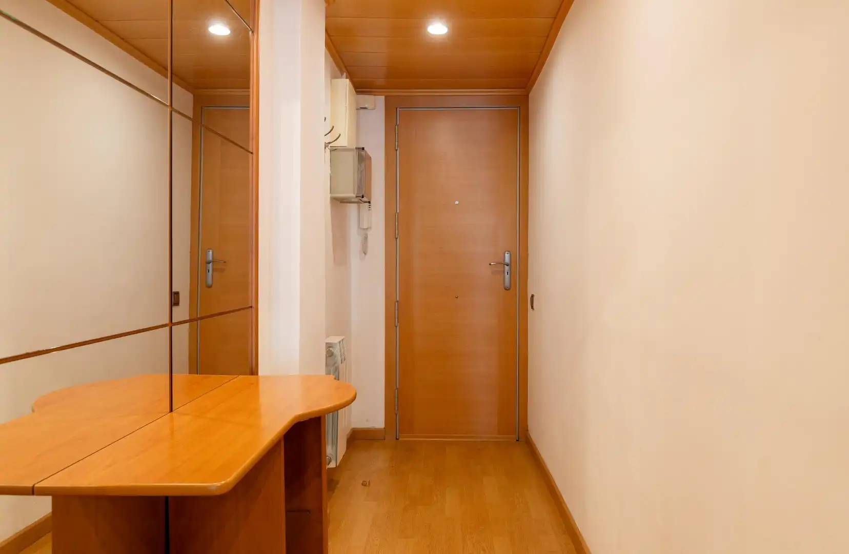 Flat for sale in Barcelona  with Air Conditioner, Heating and Parquet flooring