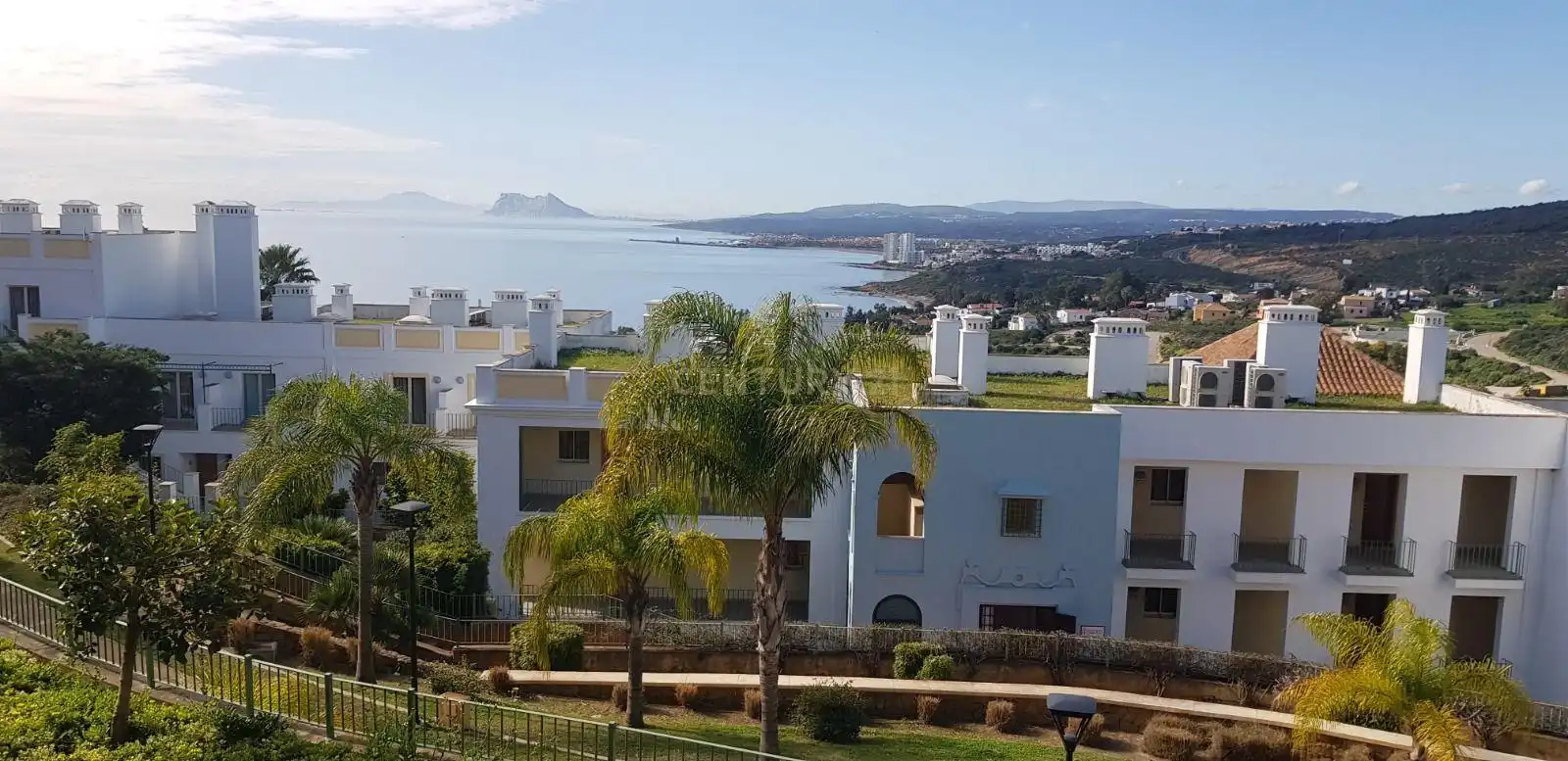 Außenansicht von Maisonette zum Verkauf in Manilva mit Klimaanlage, Privatgarten und Schwimmbad
