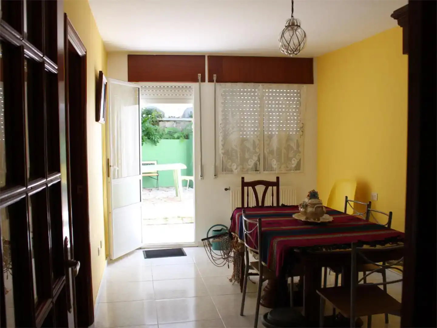 Comedor de Piso en venta en Becerreá con Parquet, Trastero y Amueblado