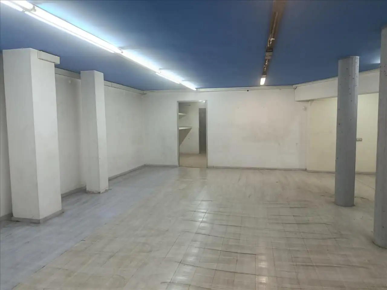 Business premises for sale in Calle Alfonso Iv Setenta-Y-Tres-Y-Setenta-Y-Cinco, imagen 19