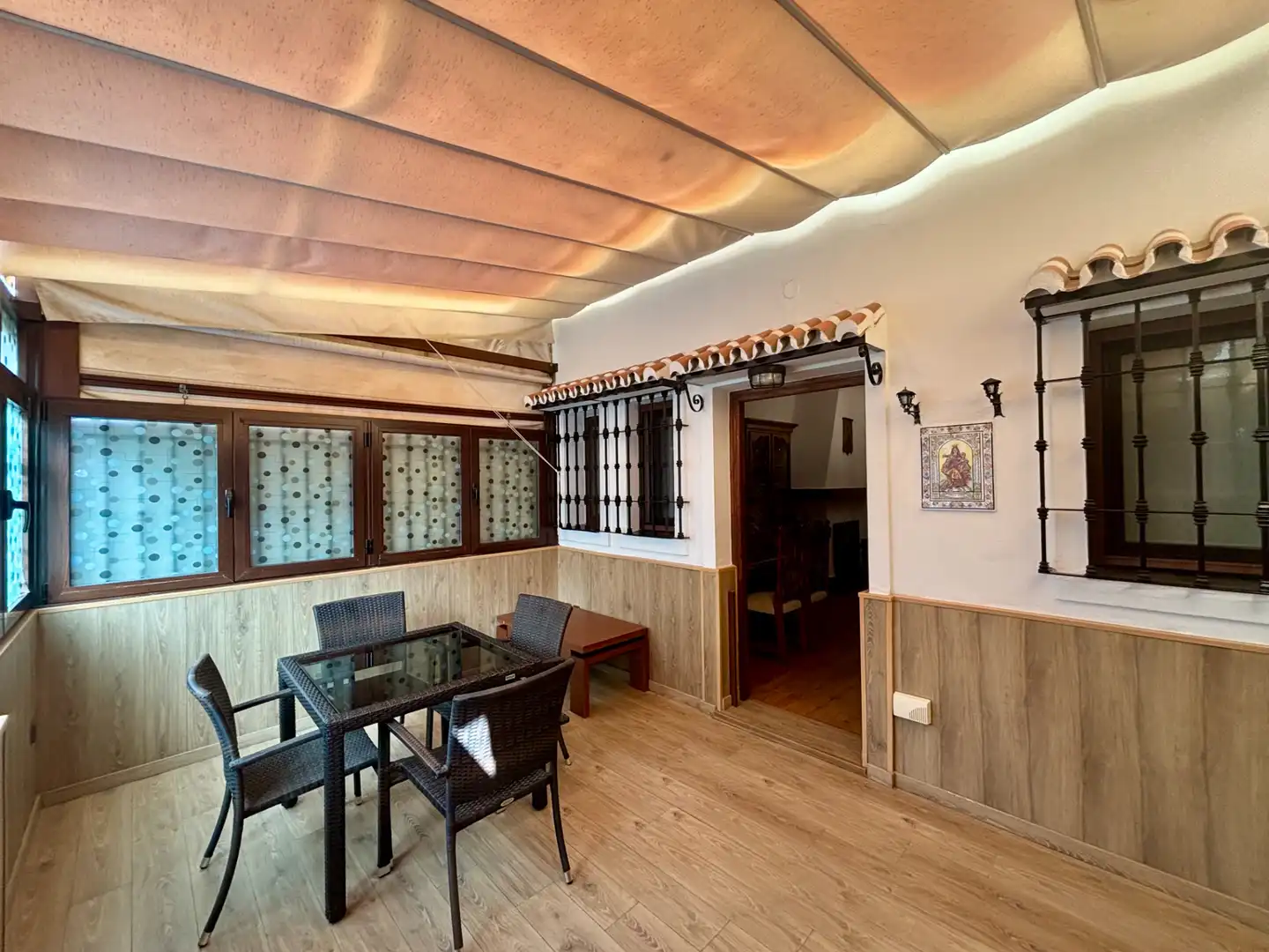 Esszimmer von Einfamilien-Reihenhaus zur Miete in Mijas mit Klimaanlage, Heizung und Möbliert