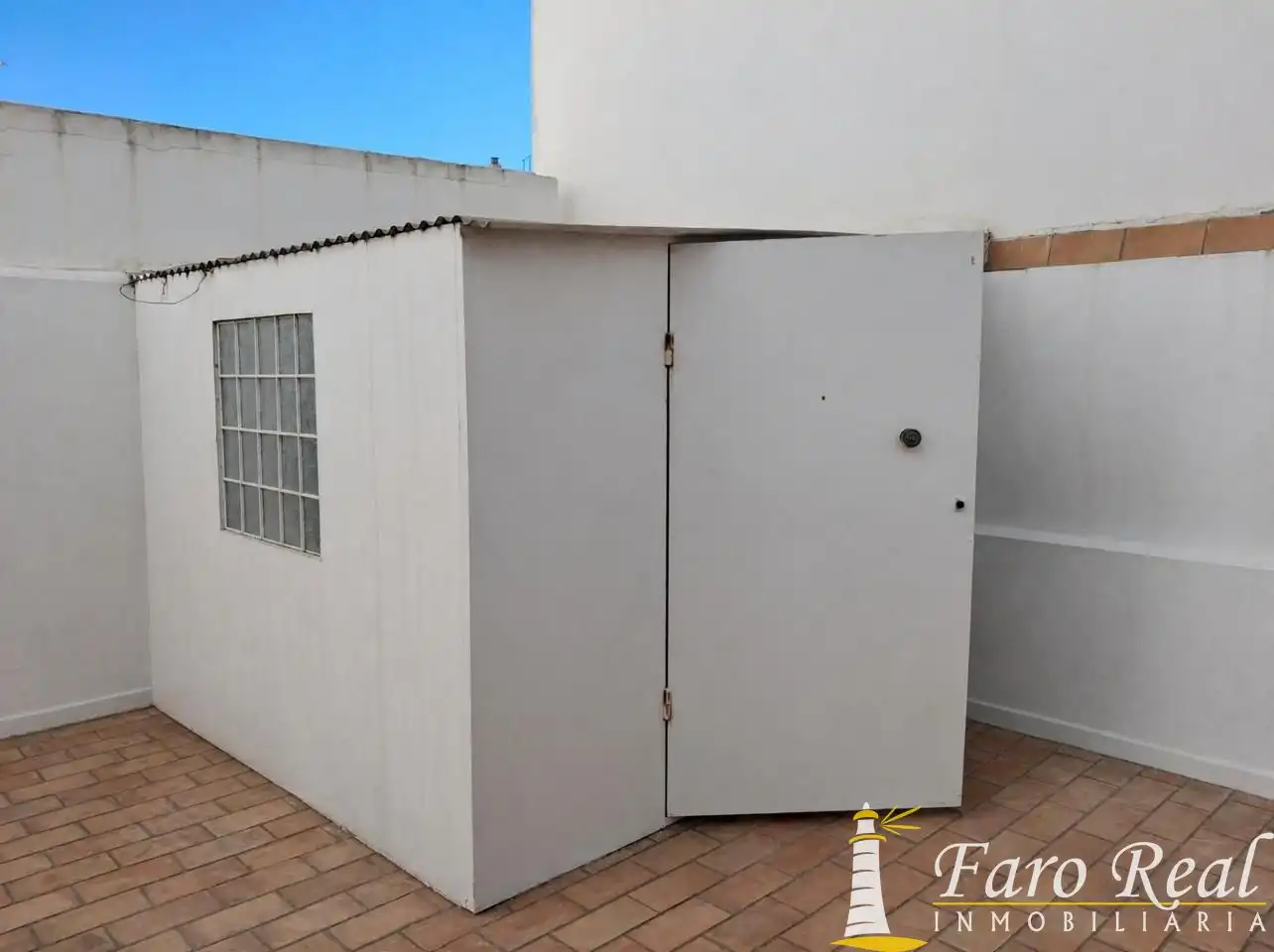 Exterior view of Ground floor for sale in Sanlúcar de Barrameda  with Storage room