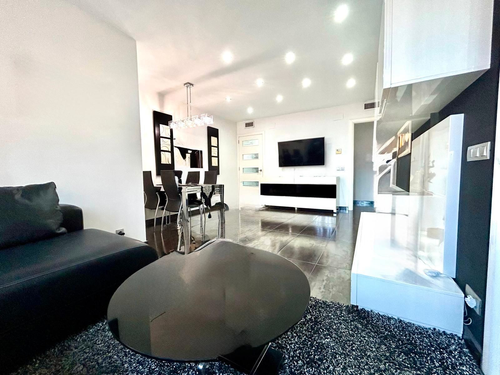 Living room of Flat for sale in  Barcelona Capital  with Air Conditioner, Heating and Parquet flooring