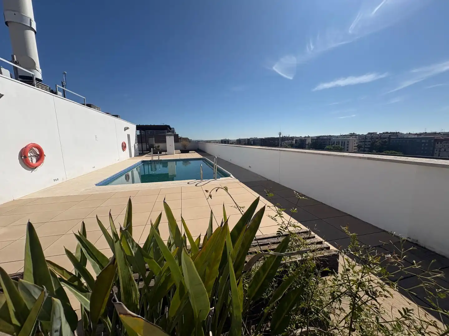 Piscina de Pis de lloguer en Córdoba amb Aire condicionat, Calefacció i Traster