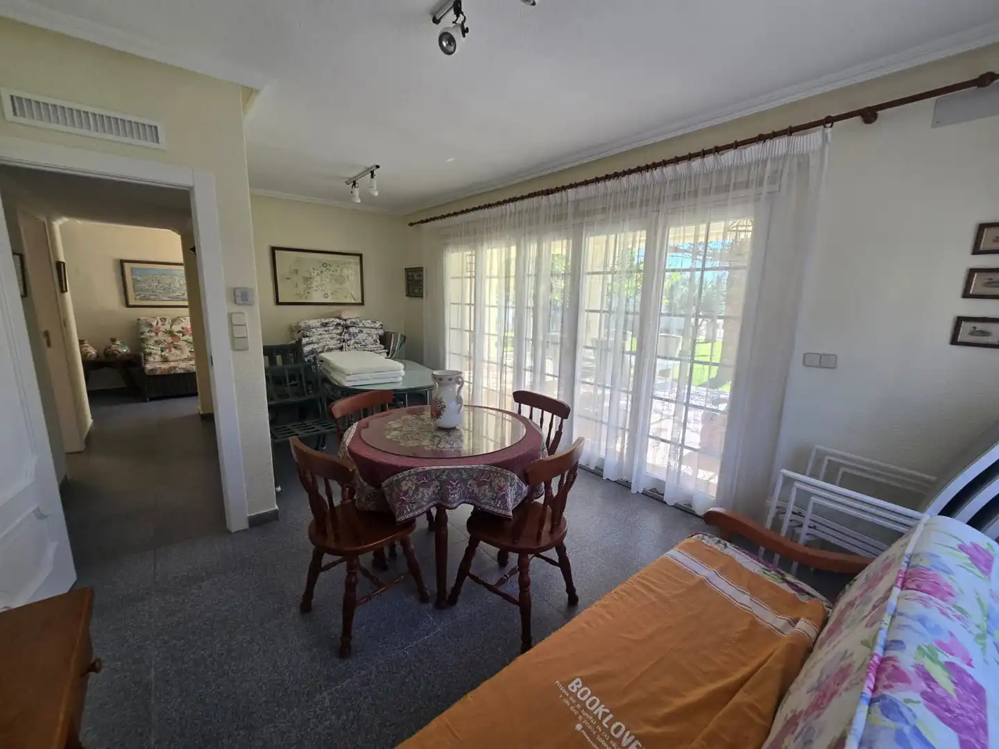 Dormitori de Casa o xalet en venda en Orihuela amb Aire condicionat, Calefacció i Jardí privat