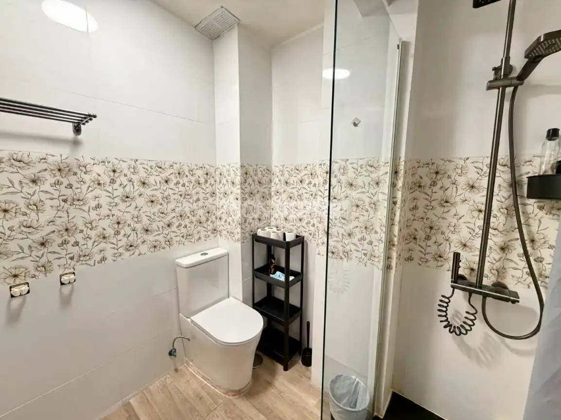 Baño de Piso en venta en Madrid con Aire acondicionado y Calefacción
