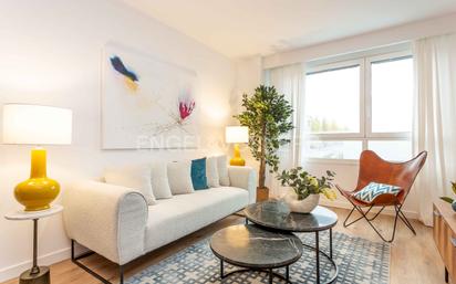 Living room of Flat for sale in  Madrid Capital  with Air Conditioner and Swimming Pool