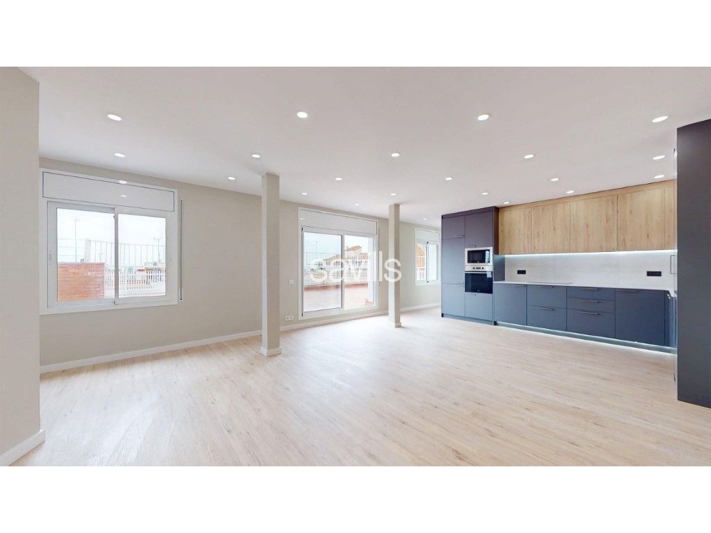 Bedroom of Attic for sale in  Barcelona Capital  with Air Conditioner, Terrace and Microwave