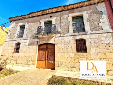 Maison jumelée avec jardin à vendre à Calle Arias de Miranda 15