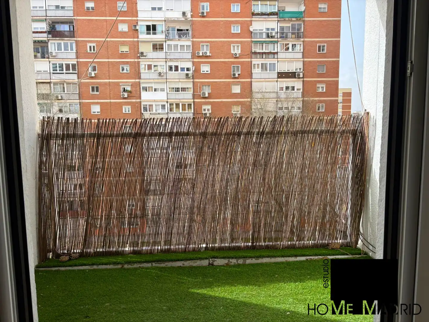 Jardín de Piso en venta en Madrid con Parquet, Terraza y Amueblado