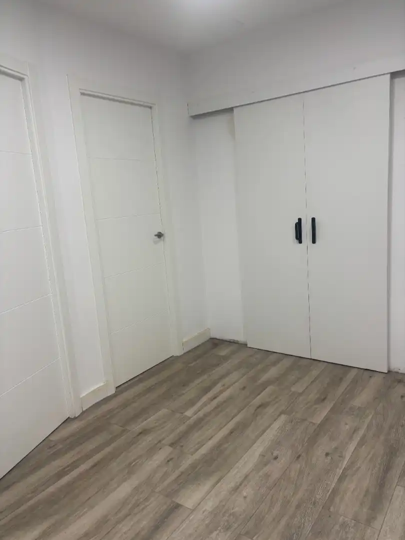 Local comercial en venda a Carrer de Lluís Domènech i Montaner, imagen 17