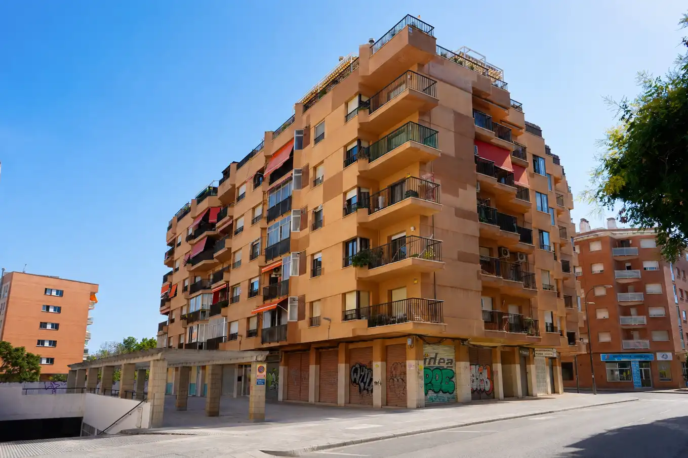Vista exterior de Piso en venta en Reus con Aire acondicionado, Calefacción y Terraza