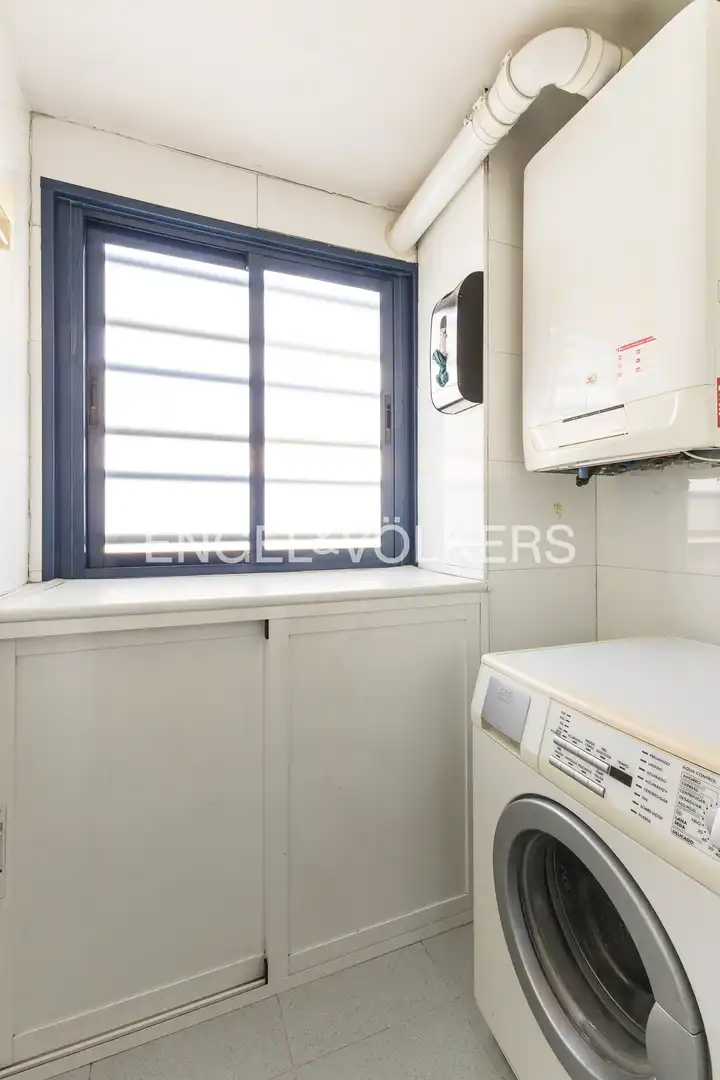 Balcony of Flat for sale in Madrid  with Air Conditioner, Heating and Swimming Pool