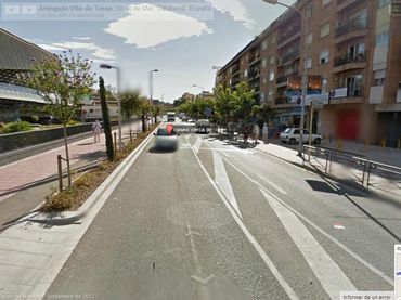 Moto in affitto a Avinguda Vila de Tossa 54