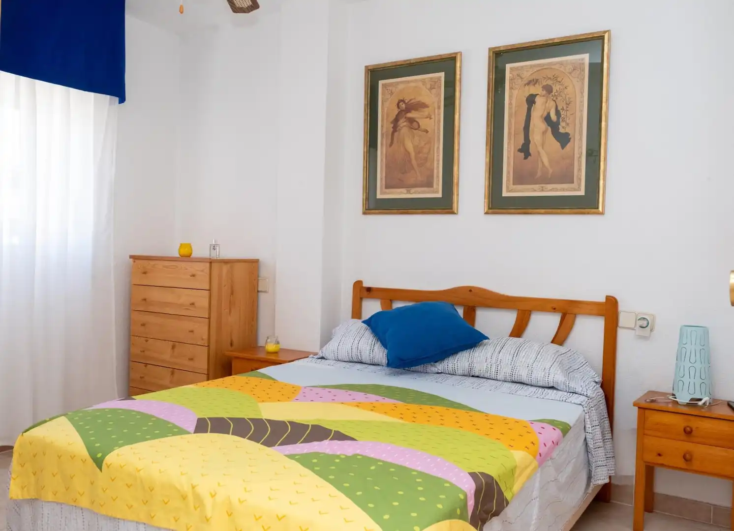 Habitación de Apartamento en venta en Torrevieja con Jardín privado, Amueblado y Piscina comunitaria