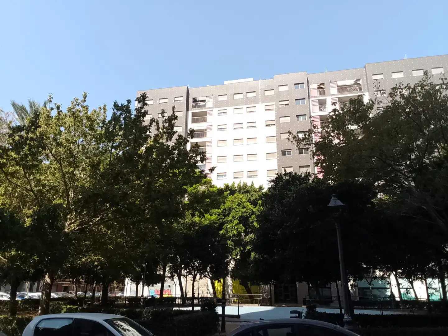 Vista exterior de Piso en venta en Valencia con Aire acondicionado, Calefacción y Horno