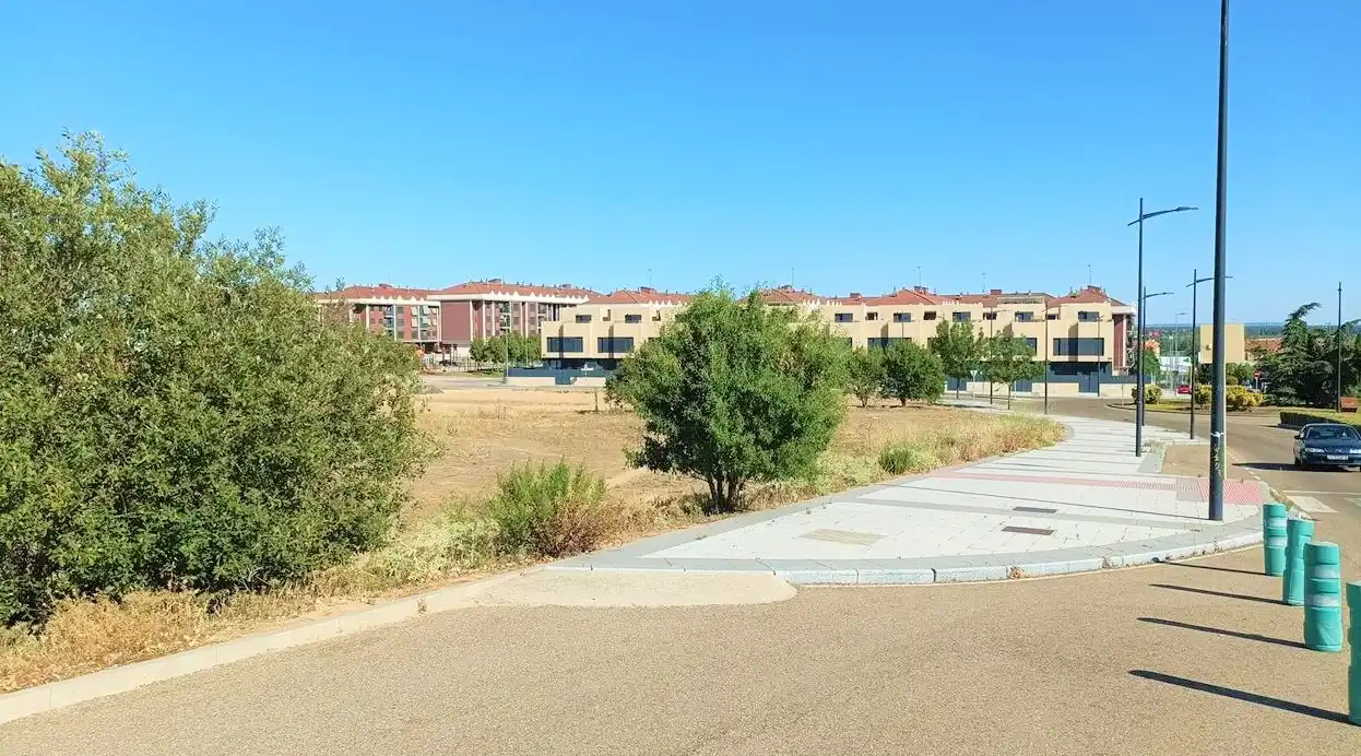 Terreny residencial en venda a Avenida de Suecia, imagen 3