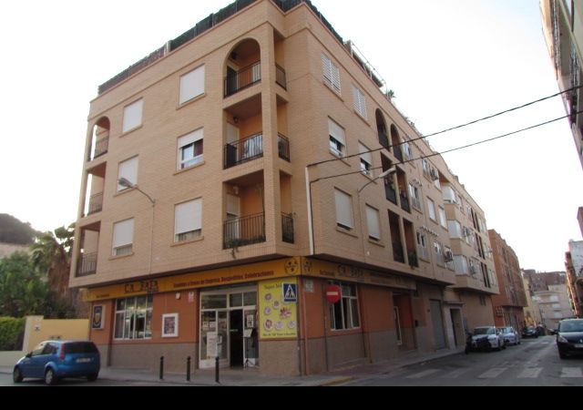 Vista exterior de Piso en venta en Burjassot