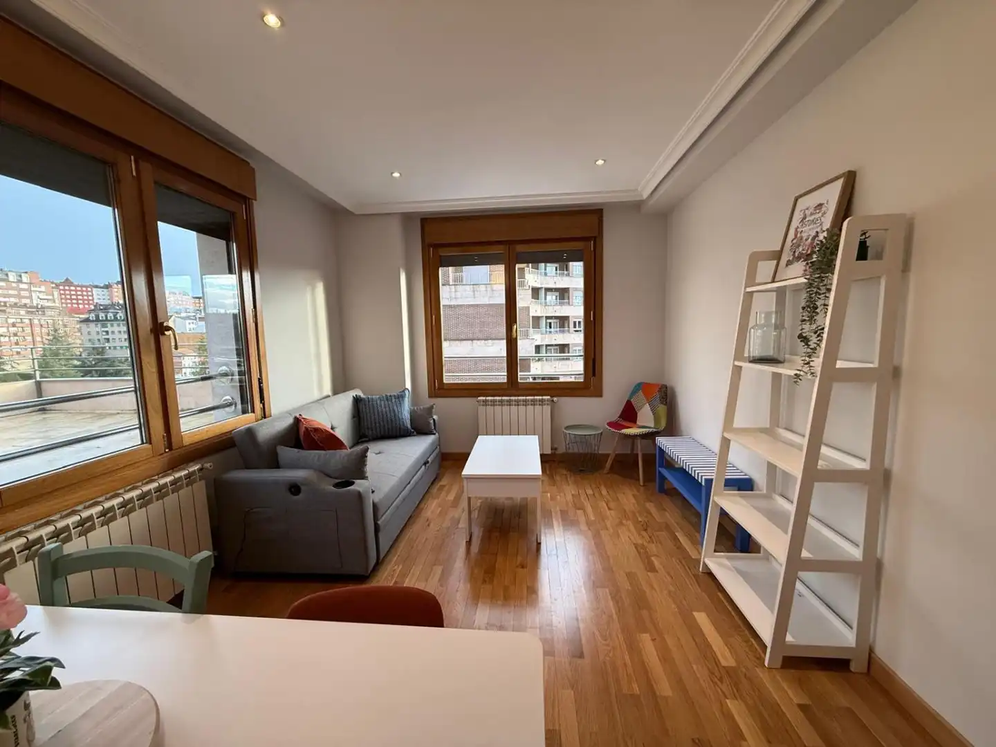 Wohnung zur Miete in Nava, 4, Montecerrao