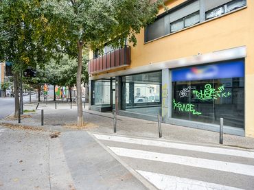 Local comercial en venda a C/ Santa Eugenia