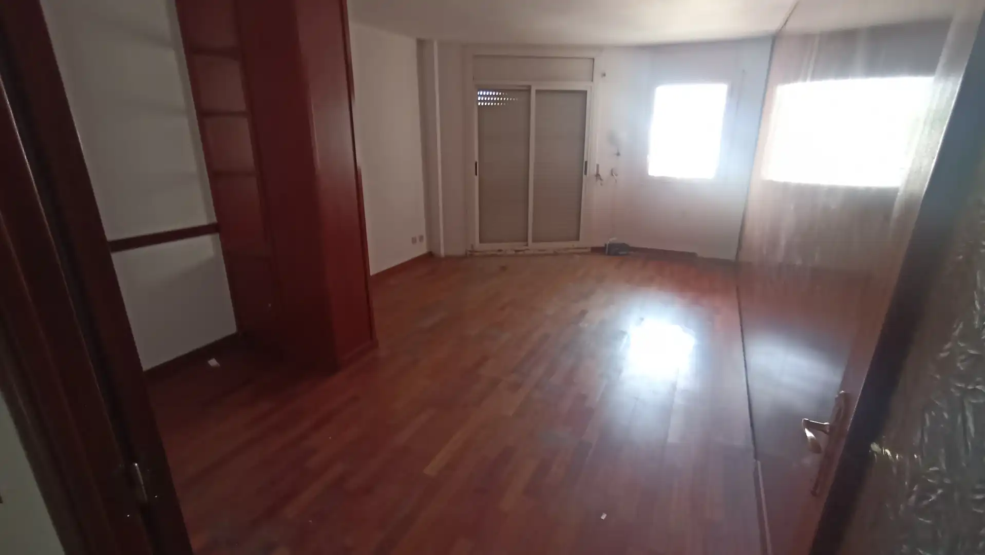 Appartamento con terrazza in vendita a Camí Reial, imagen 3