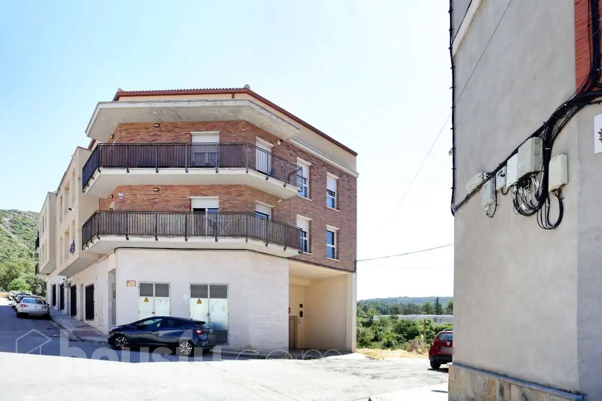 Vista exterior de Dúplex en venda en Sant Vicenç de Castellet amb Aire condicionat, Terrassa i Traster