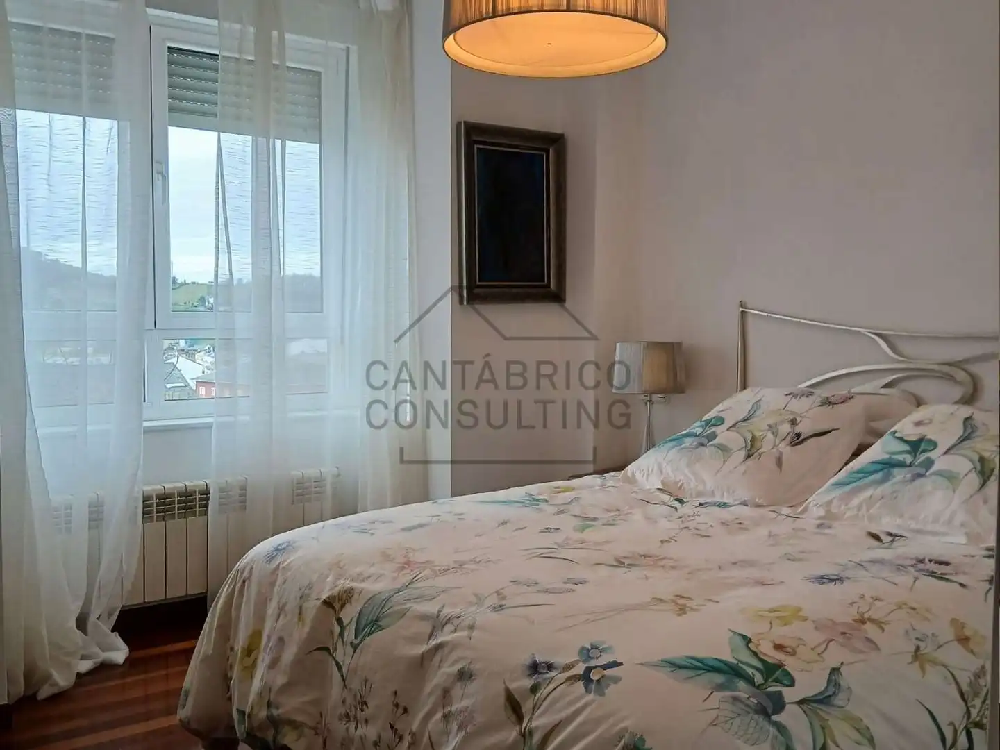 Bedroom of Houses for sale in Navia  with Heating, Parquet flooring and Terrace
