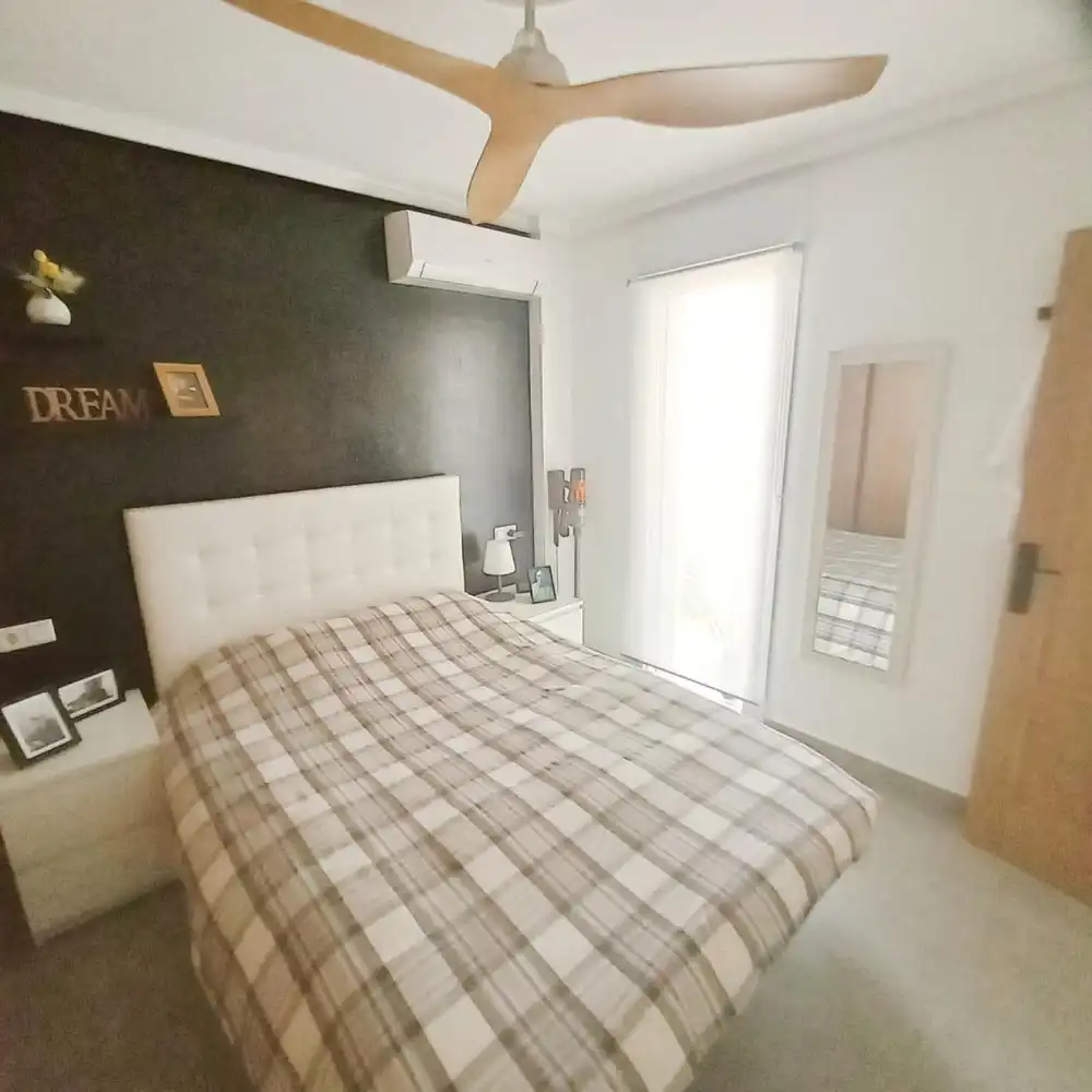 Habitación de Dúplex en venta en Rojales con Jacuzzi