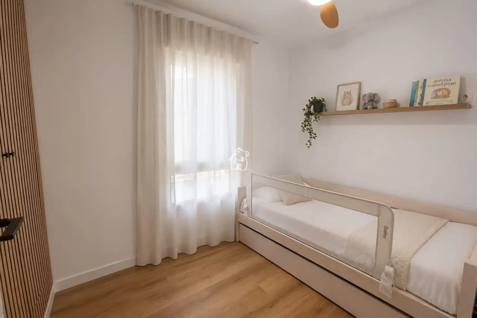 Bedroom of Apartments for rent in Torrevieja  with Air Conditioner, Terrace and Furnished