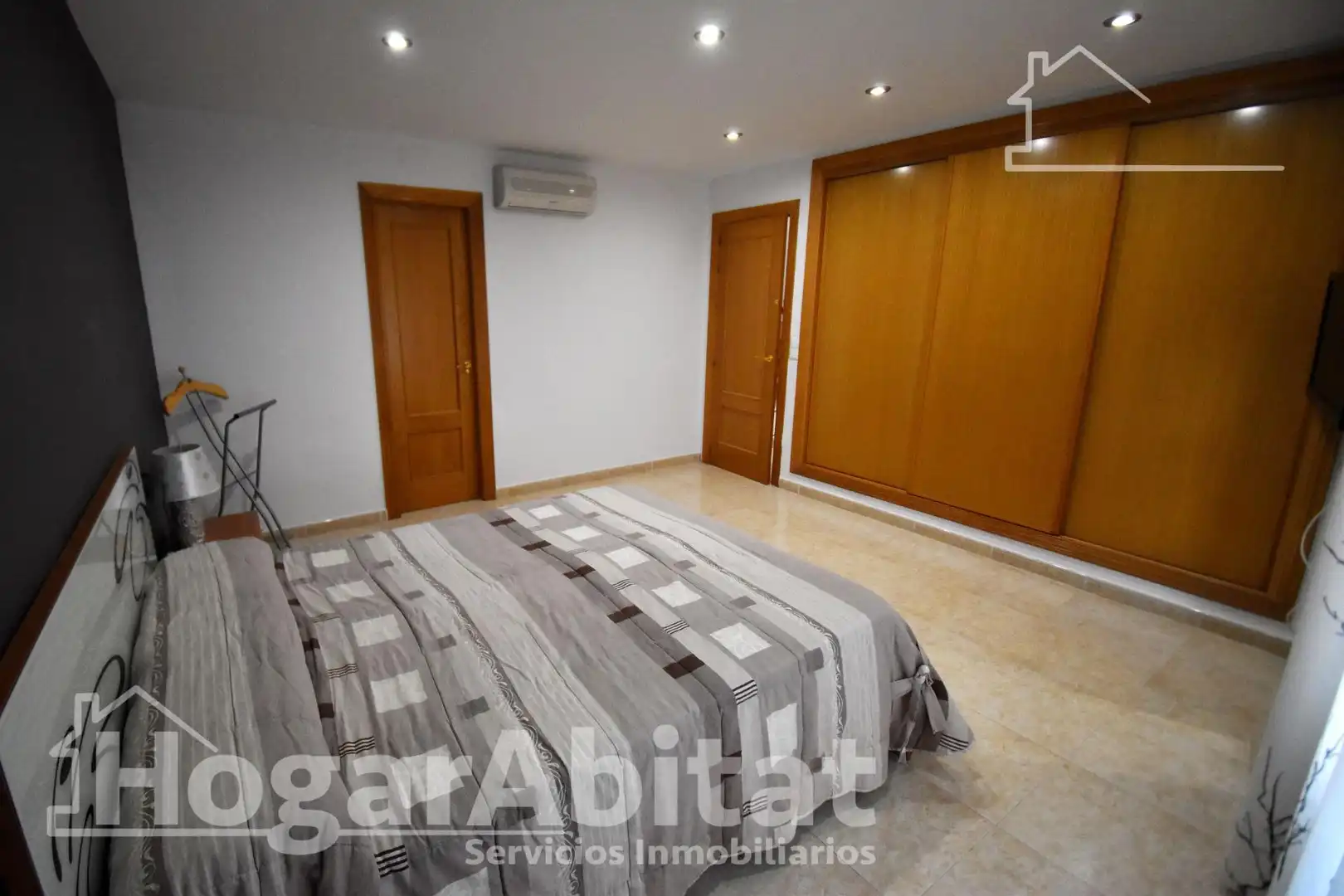 Dormitori de Casa adosada en venda en Onda amb Aire condicionat, Calefacció i Terrassa
