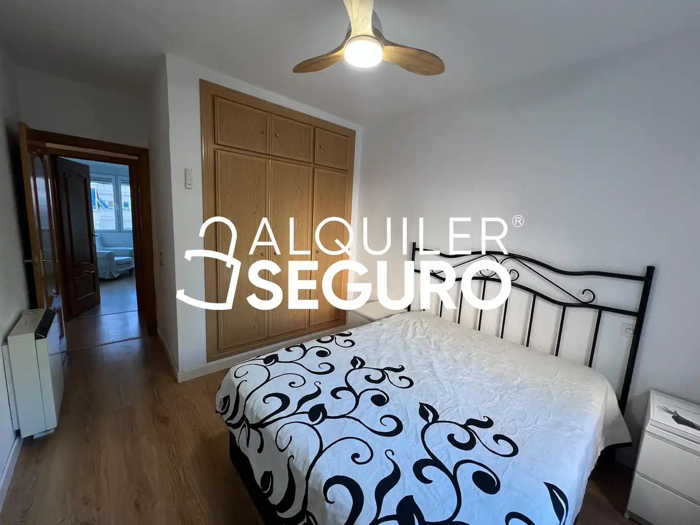 Habitación de Piso de alquiler en Madrid con Calefacción y Amueblado