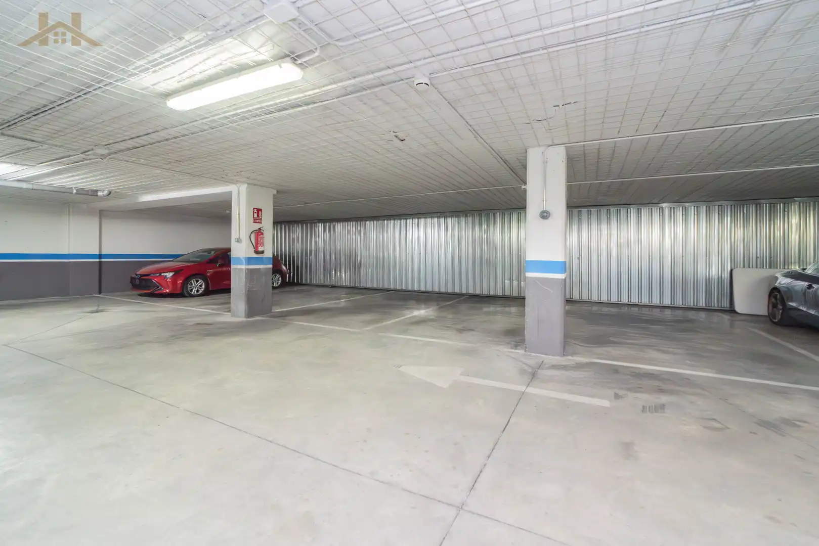 Parking de Piso en venta en Parla con Aire acondicionado, Calefacción y Piscina comunitaria
