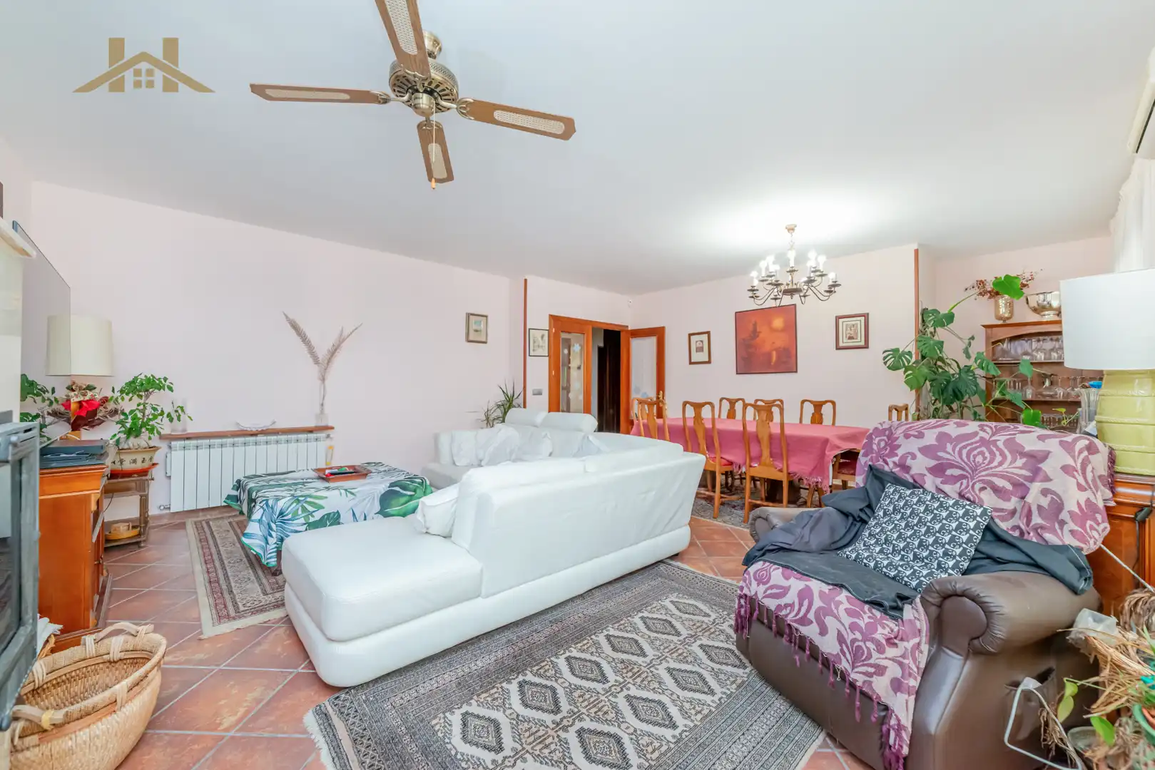 Sala de estar de Casa o chalet en venta en Valdemorillo con Aire acondicionado, Calefacción y Jardín privado
