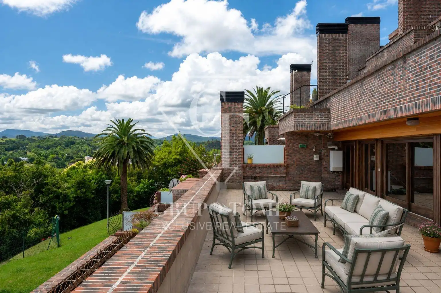 Flat with terrace for sale in Paseo DE ARRIOLA 50