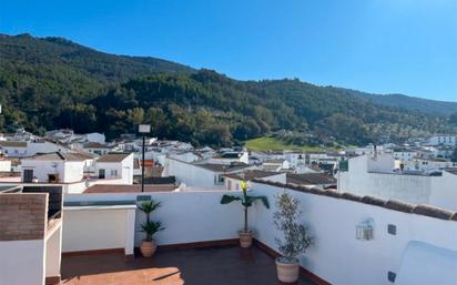 Exterior view of Flat for sale in El Bosque  with Air Conditioner, Heating and Terrace